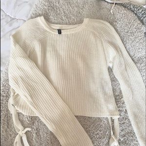 Maurices sweater